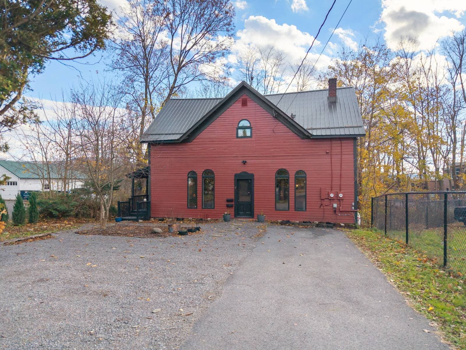Front exterior at 17 Walnut St, Cooperstown NY
